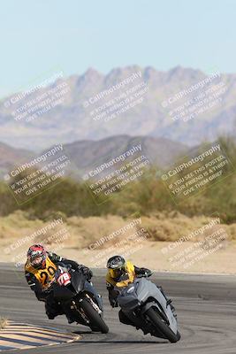 media/Nov-16-2025-Race Pace (Sun) [[8c5fa54630]]/Non Verified Riders (1st 20 Minutes)/2-Turn 10 (1010am)/